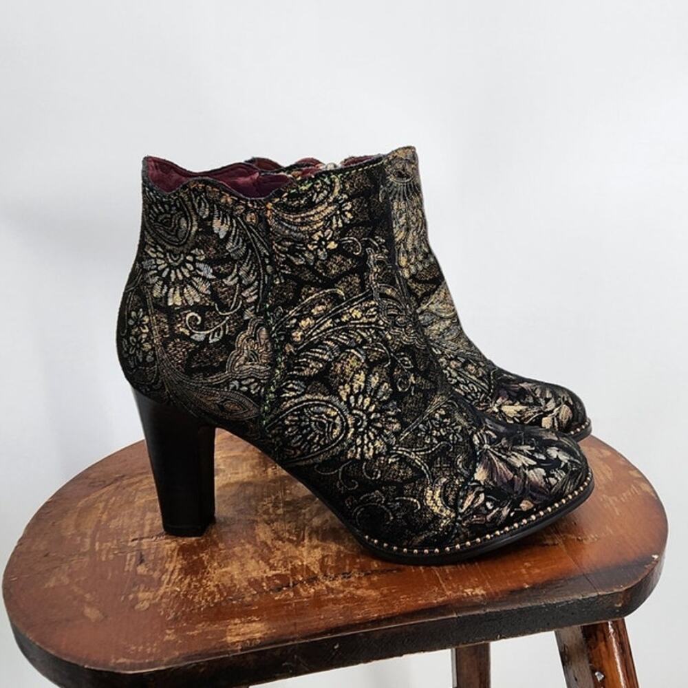 L'Artiste Fiery‎ Black & Gold Ankle Booties Size 35 Women's 5